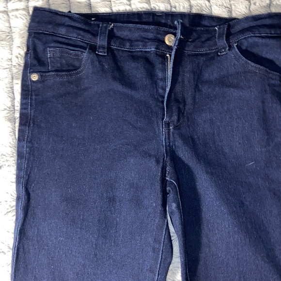 Dark blue jeans - Picture 2 of 3